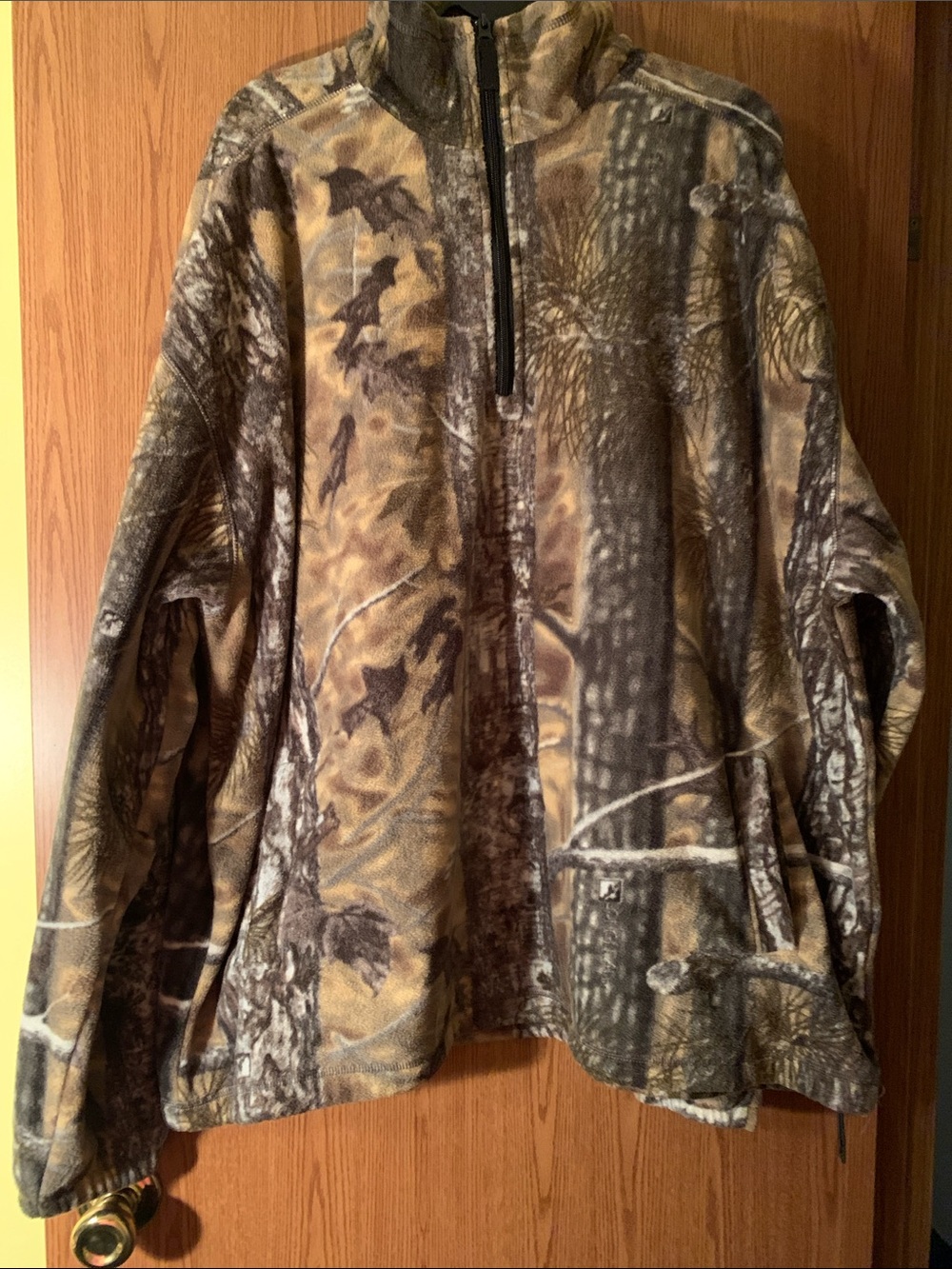 Men's LongLeaf Camo Fleece Pullover with front pockets Size XL